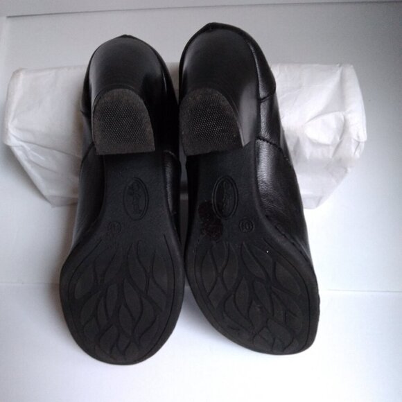 Jaclyn Smith Black Slip On Western Style Booties with Cuban Heel Sz 9.5M - Picture 7 of 9